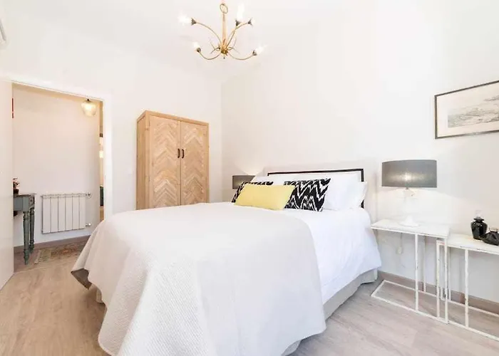 Boutique Calma Nerea By Kubik Caces